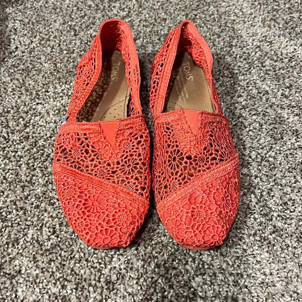 TOMS-🧡
